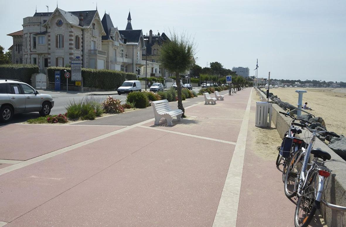 Royan - Vue Mer Pour Cet Appartement Face A La Plage - Grande Conche Exterior foto