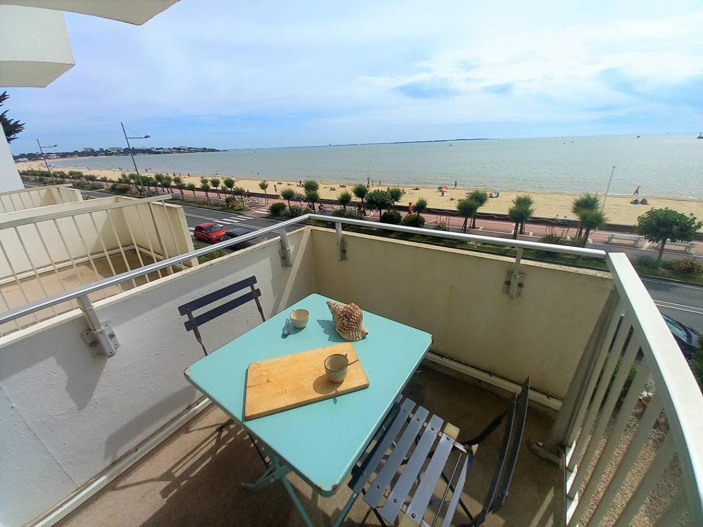 Royan - Vue Mer Pour Cet Appartement Face A La Plage - Grande Conche Exterior foto