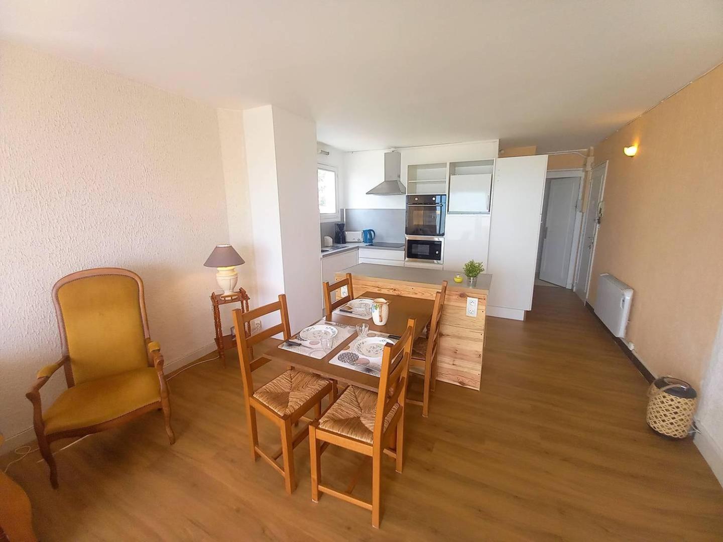 Royan - Vue Mer Pour Cet Appartement Face A La Plage - Grande Conche Exterior foto